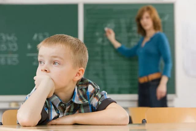 Diqqət çatışmazlığı hiperaktivlik pozğunluq